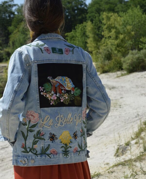 Veste Brodée La Belle Vie Jean Bleu - Broderie Tortue